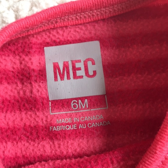 MEC Fleece onesie - Picture 2 of 3